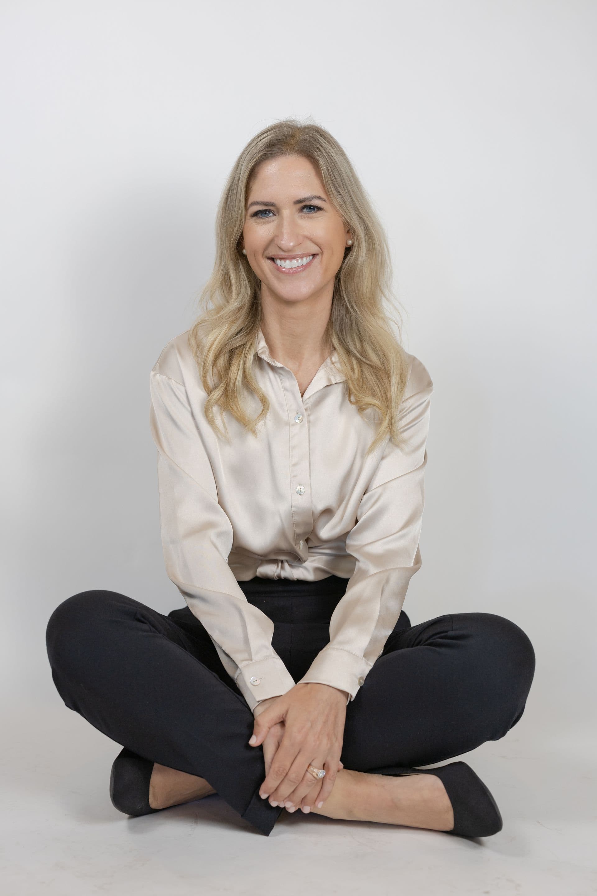 Dr. Maggie Boomgaarden, ND - integrative medicine physician offering telehealth throughout California